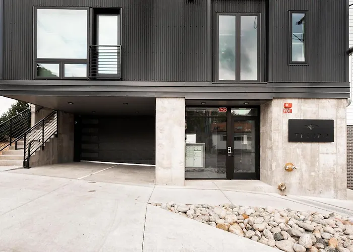 Private Villas in Denver