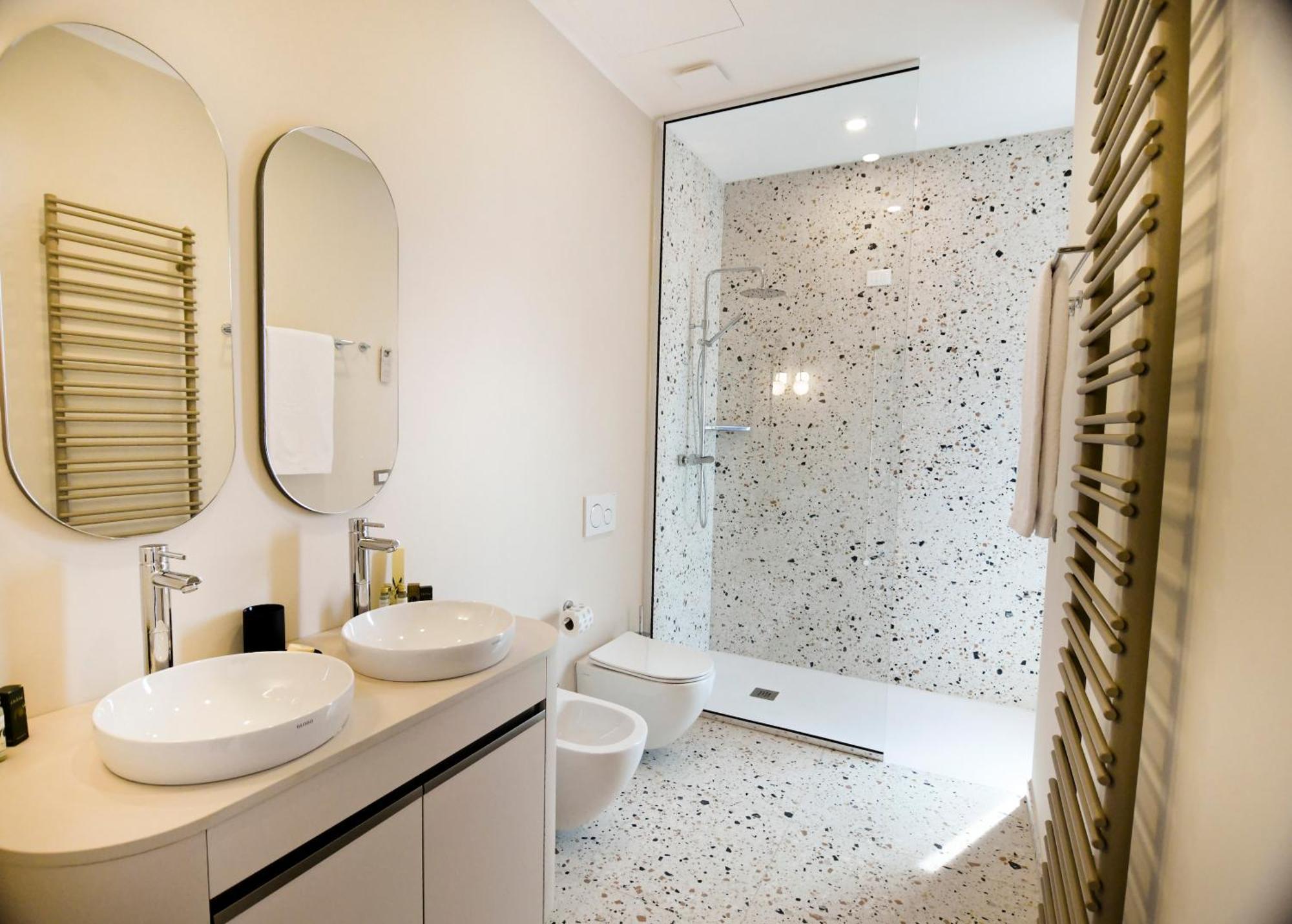 Chambre Lit King-Size avec Baignoire Spa