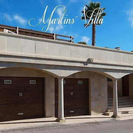 Martin 'S Villa. House On The Beach With Pool-2