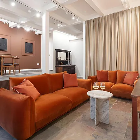 Impressive 5Beds House In South Kensington-2
