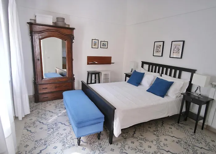 Private Villas in Anacapri (Isola di Capri)