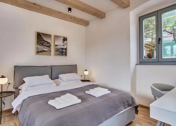 Private Villas in Mali Losinj