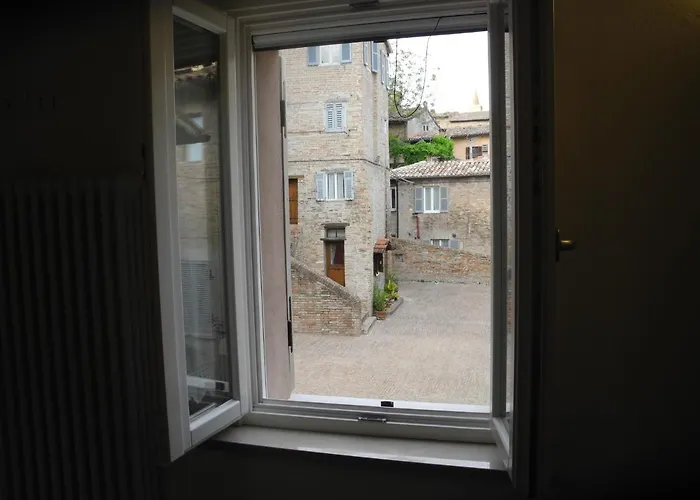 Private Villas in Urbino