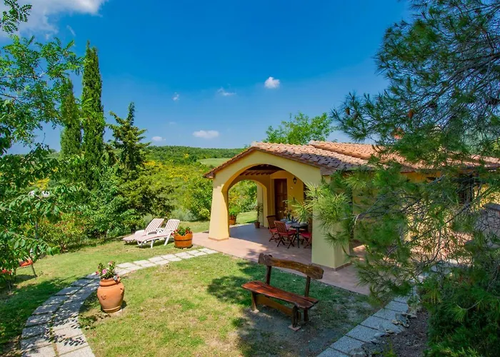 Private Villas in Riparbella