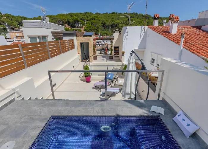 Private Villas in Tamariu