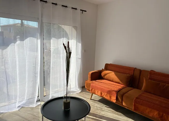 Private Villas in Afa
