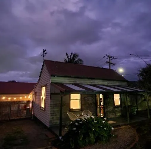 Private Villas in Boronia