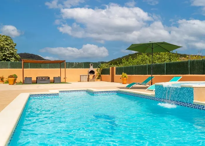 Privévilla’s in San Antonio (Ibiza)