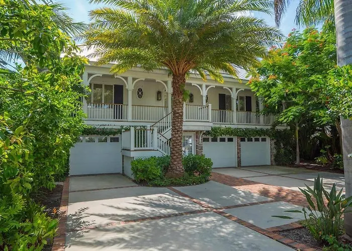 Private Villas in Boca Grande