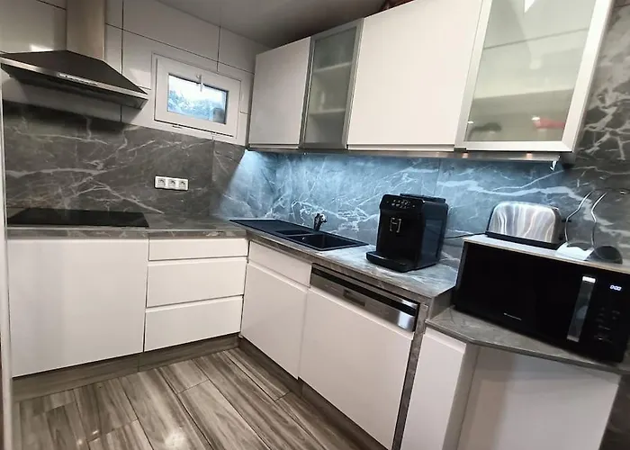 Private Villas in Espondeilhan