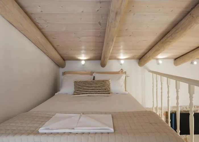 Private Villas in Agioi Apostoli (Crete)