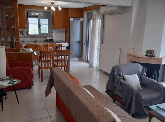Private Villas in Nea Peramos (Macedonia)