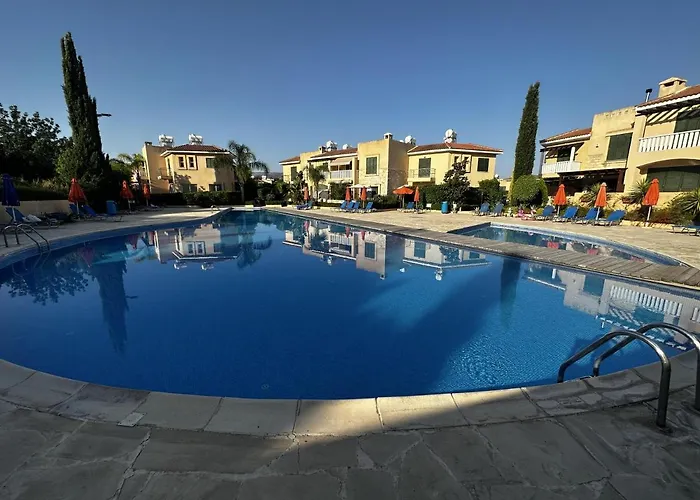 Private Villas in Polis