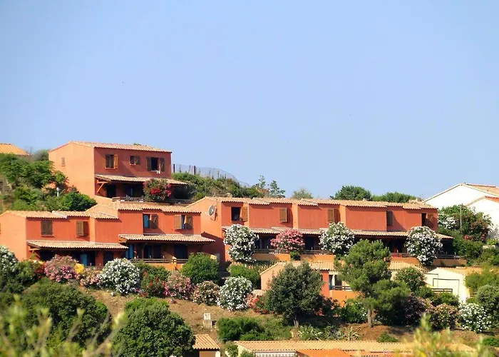 Private Villas in Propriano (Corsica)