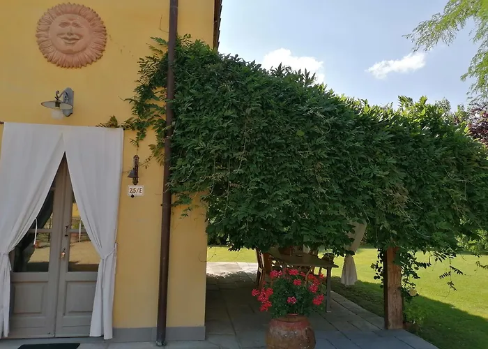 Private Villas in Terra del Sole