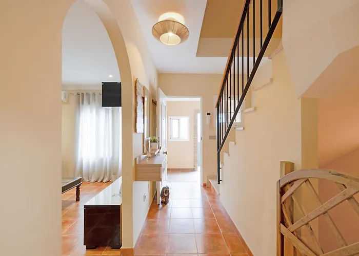 Private Villas in Algeciras