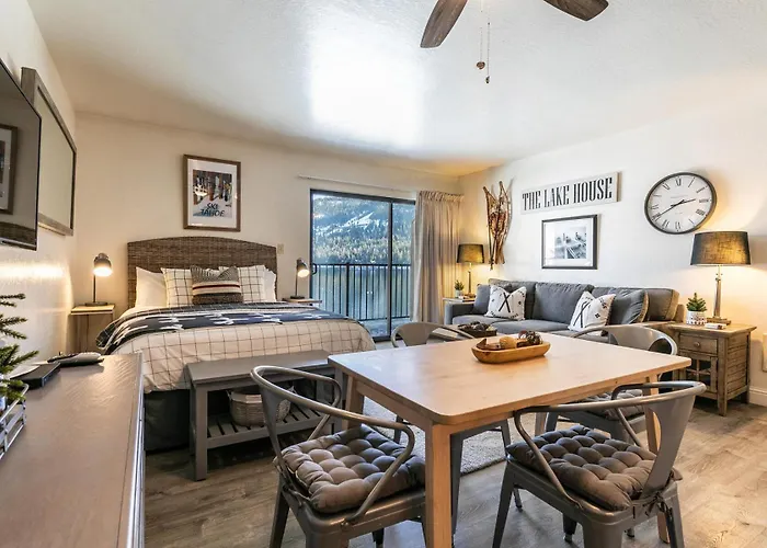 Private Villas in Truckee