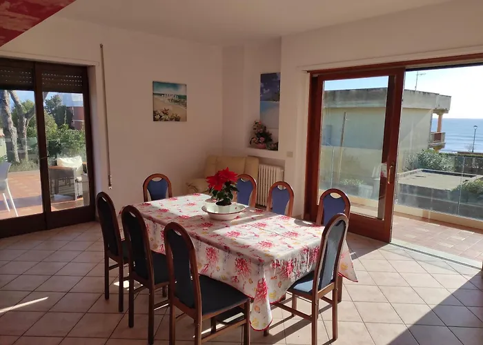 Ville private a Terracina