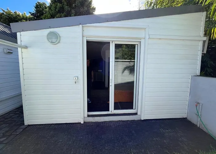Private Villas in Saint-Denis