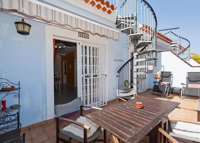 Private Villas in Los Cristianos (Tenerife)