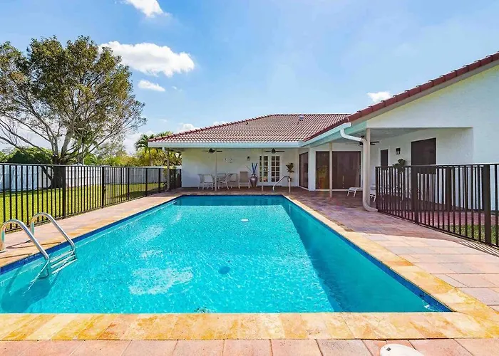 Private Villas in Boynton Beach