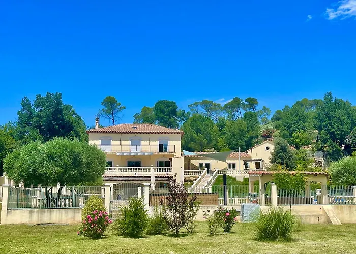 Private Villas in Brignoles