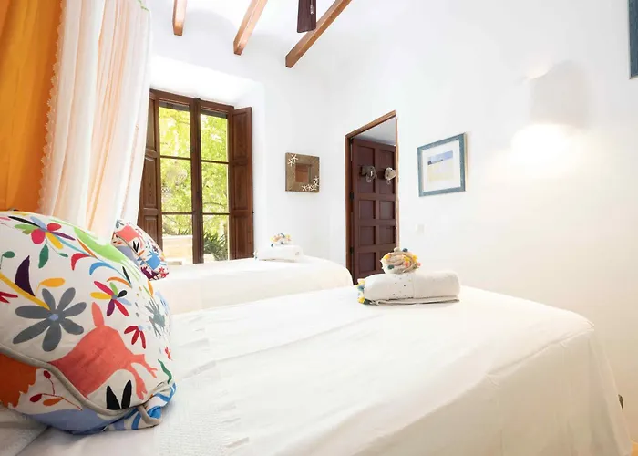 Private Villas in Deia