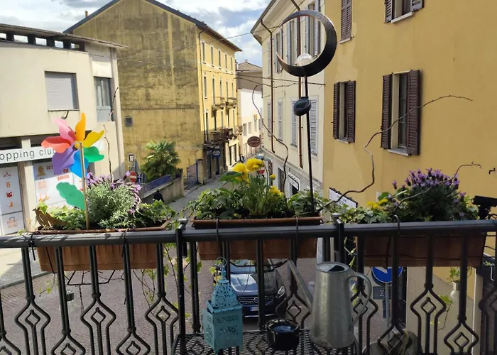 Ville private a Luino