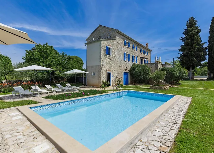 Private Villas in Sveti Lovrec Pazenaticki