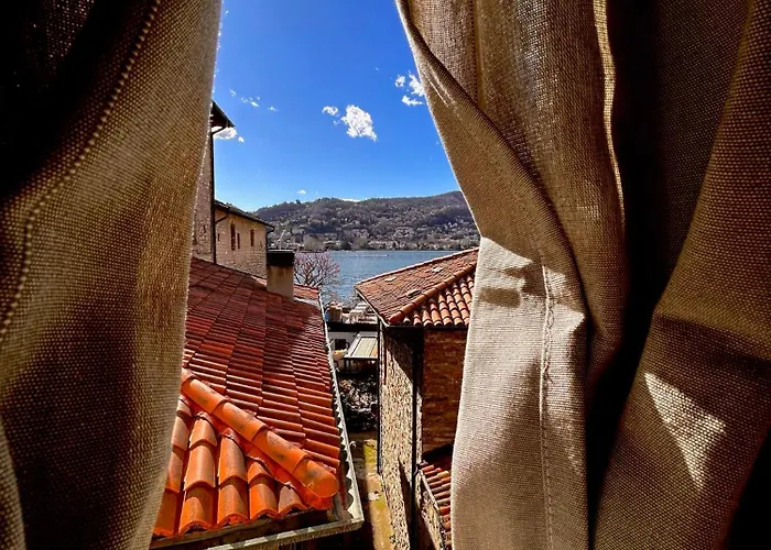 Private Villas in Como