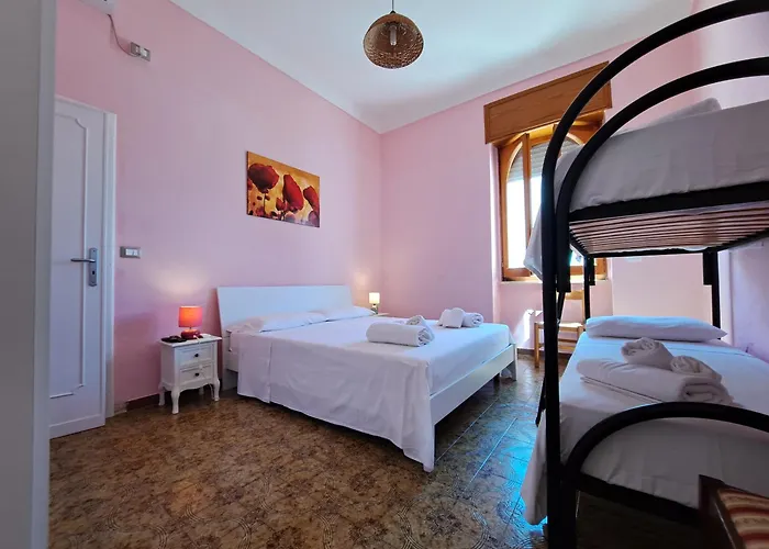 Ville private a Lido Marini