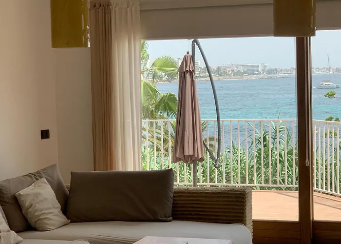 Private Villas in Ibiza Town