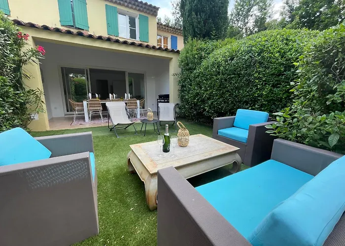Private Villas in Grimaud