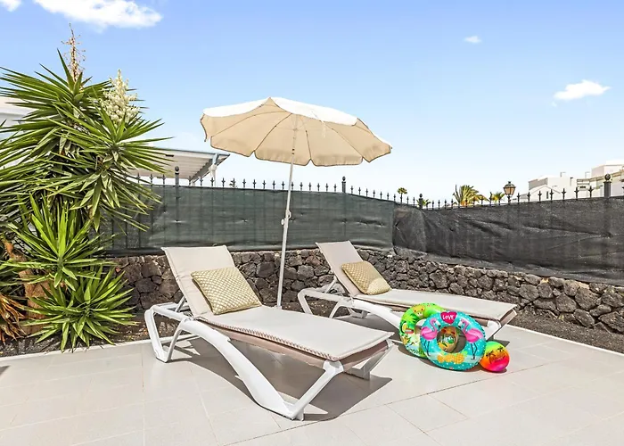 Private Villas in Puerto del Carmen (Lanzarote)