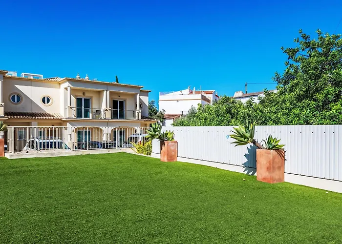 Private Villas in Gale (Albufeira)