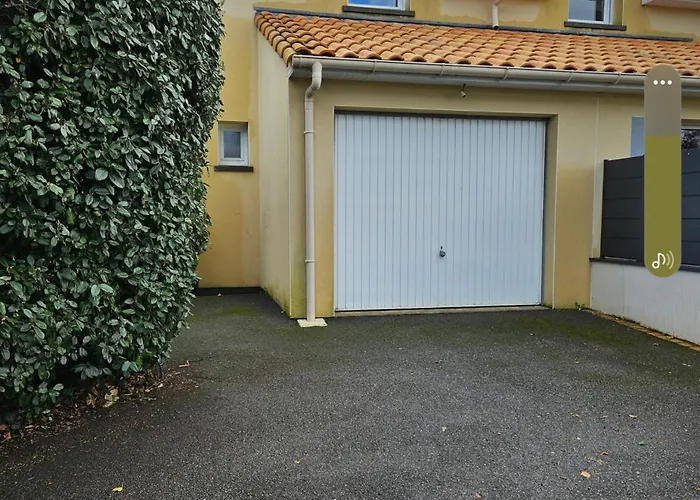 Private Villas in Saint-Nazaire (Loire-Atlantique)