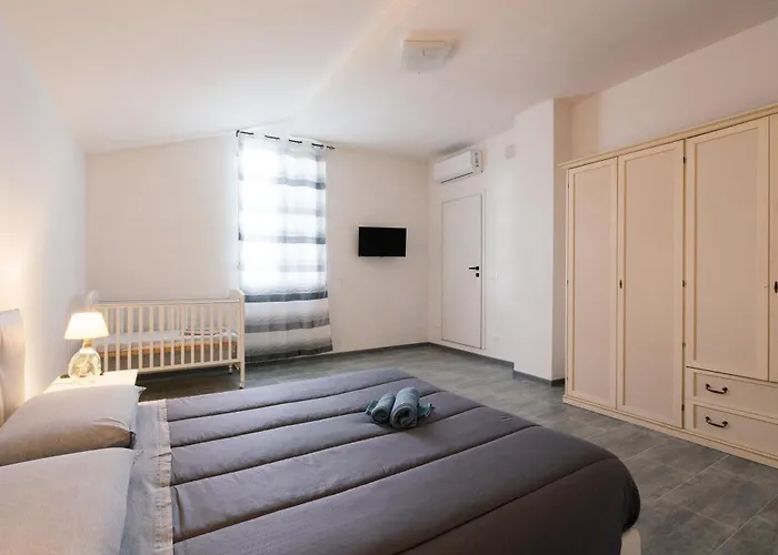 Private Villas in Casalecchio Di Reno
