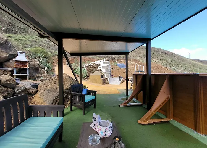 Private Villas in Valverde (El Hierro)