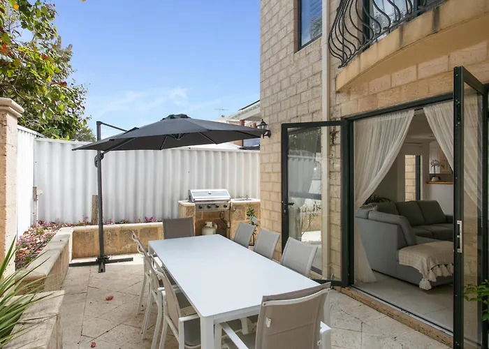 Private Villas in Perth