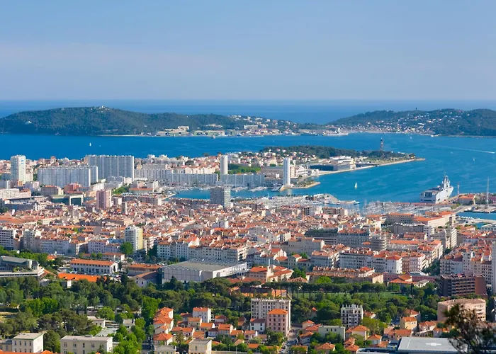 Private Villas in Toulon
