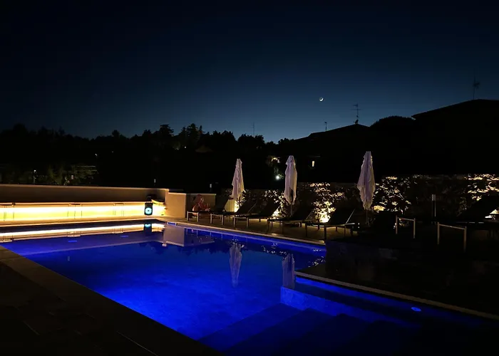 Private Villas in Pedara