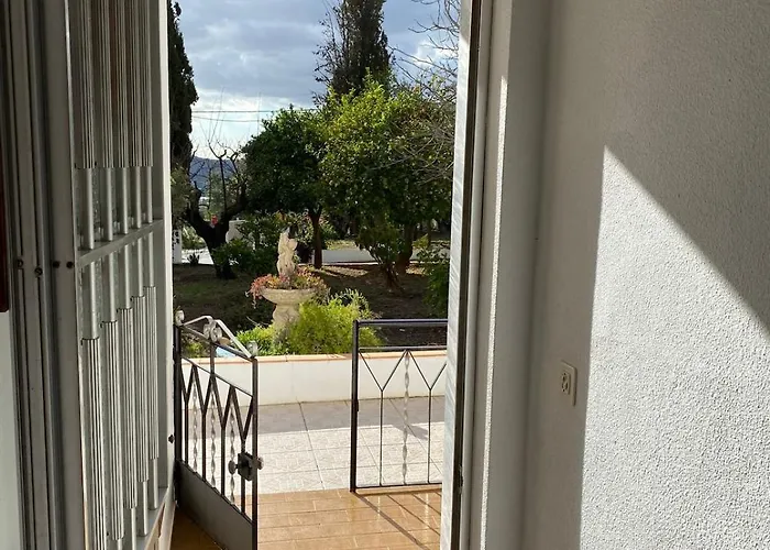 Private Villas in Paderne (Faro)