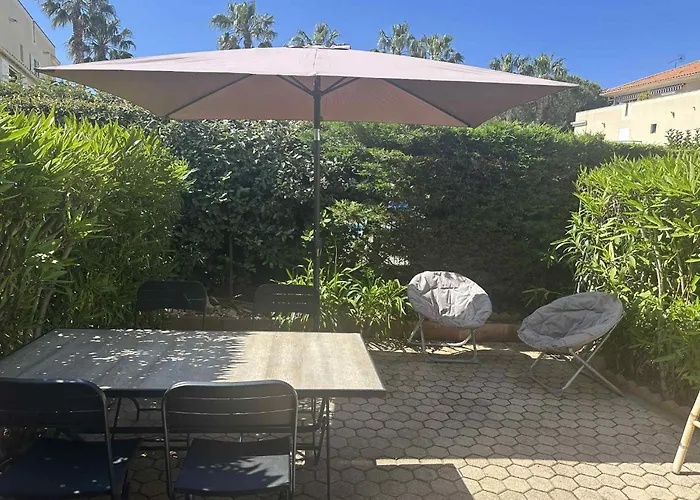 Private Villas in Le Lavandou