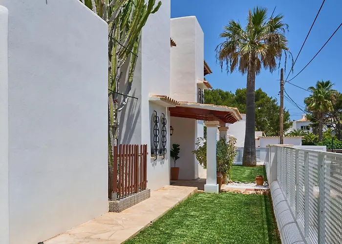 Private Villas in Cala d'Or (Mallorca)