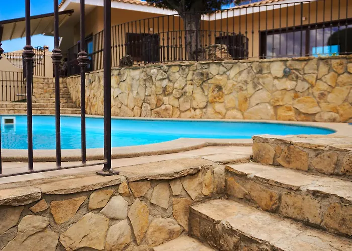 Private Villas in Poggio dei Pini