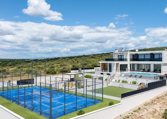 Private Villas in Kakma