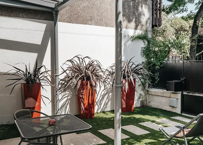 Private Villas in La Rochelle (Charente-Maritime)
