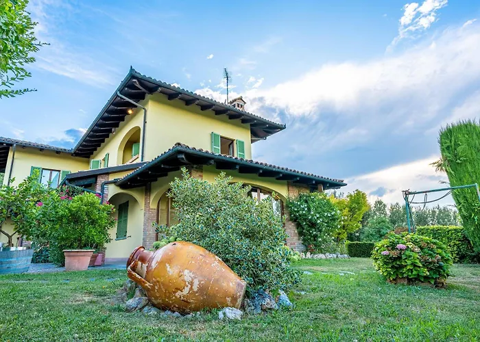 Ville private a Canelli