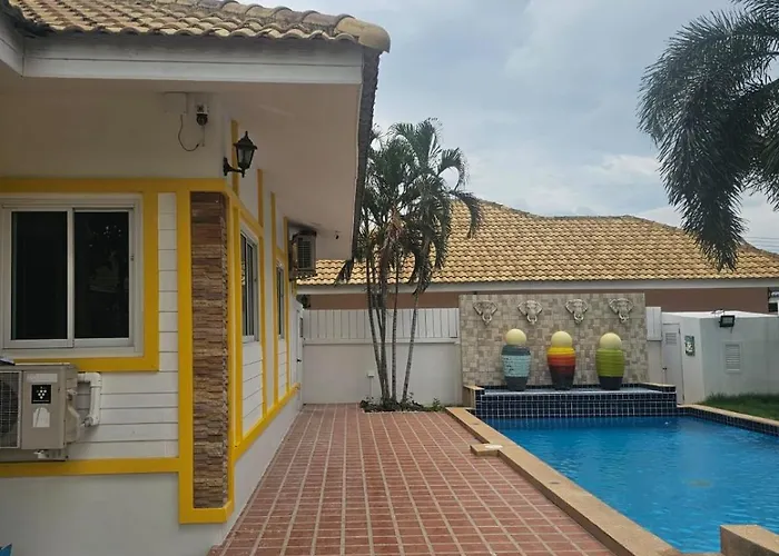Private Villas in Pran Buri