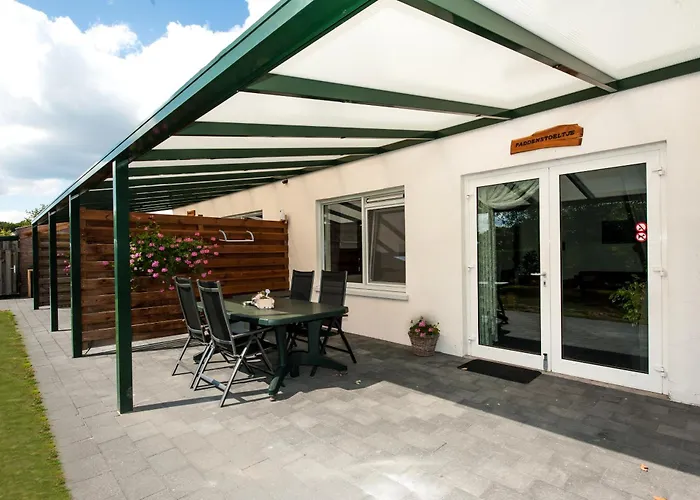 Private Villas in Kessel (Limburg)